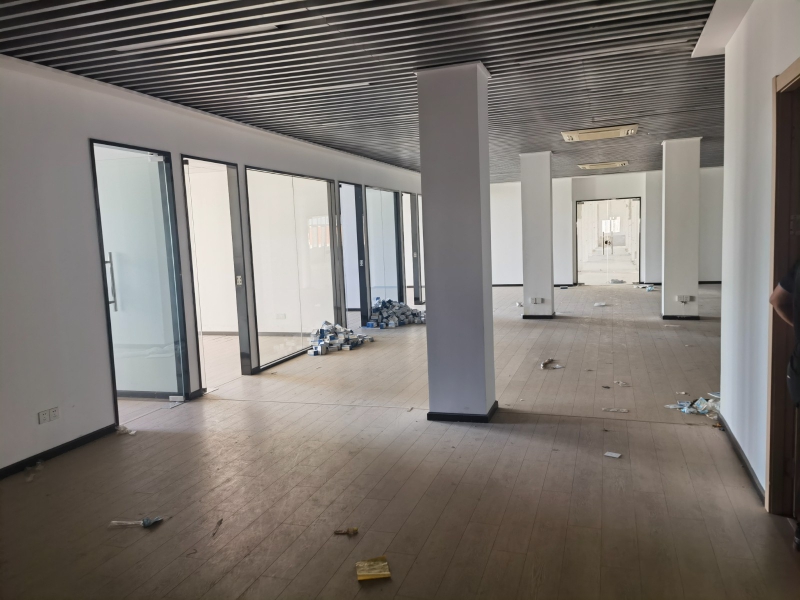 政府載體園區(qū)，可環(huán)評(píng)，面積大小均有，交通方便，生活配套齊全