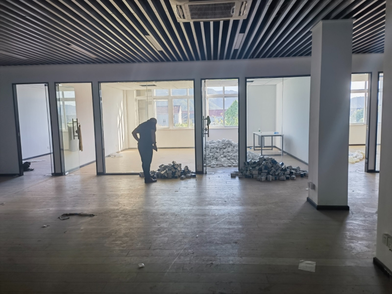 高速口,高架下面,國道旁邊鋼結構框架結構廠房出租