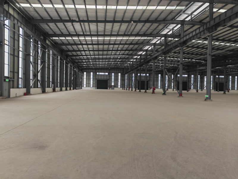 成都龍泉標(biāo)準(zhǔn)廠房 倉(cāng)庫直租 臨成龍大道繞城高速 2萬平米大小可分 (渠道推薦獎(jiǎng)勵(lì)豐厚)