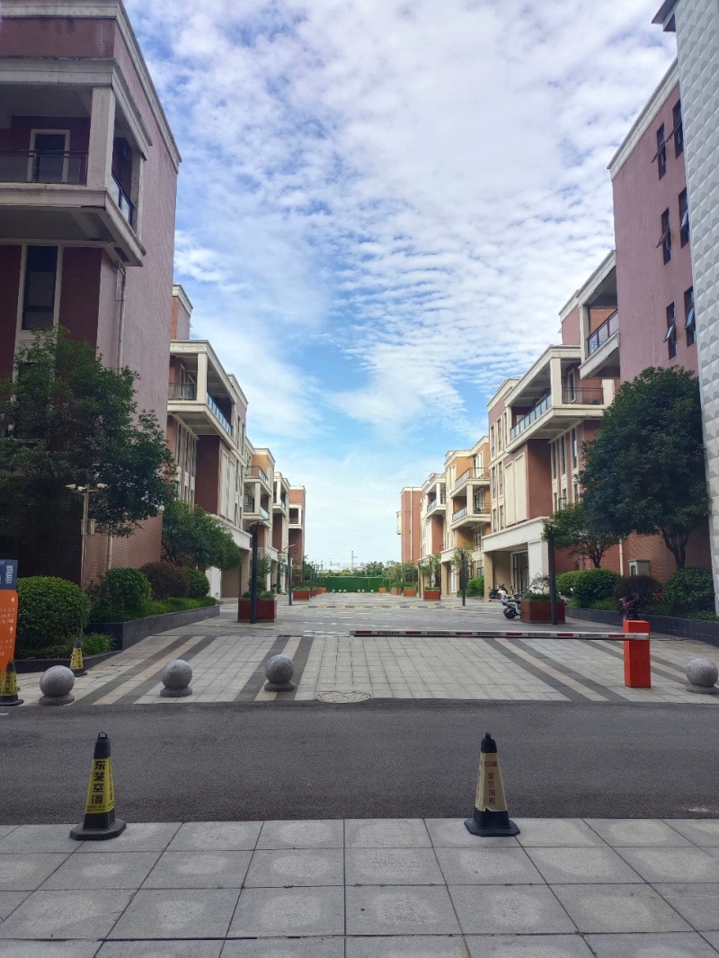 郫縣獨棟花園別墅寫字樓