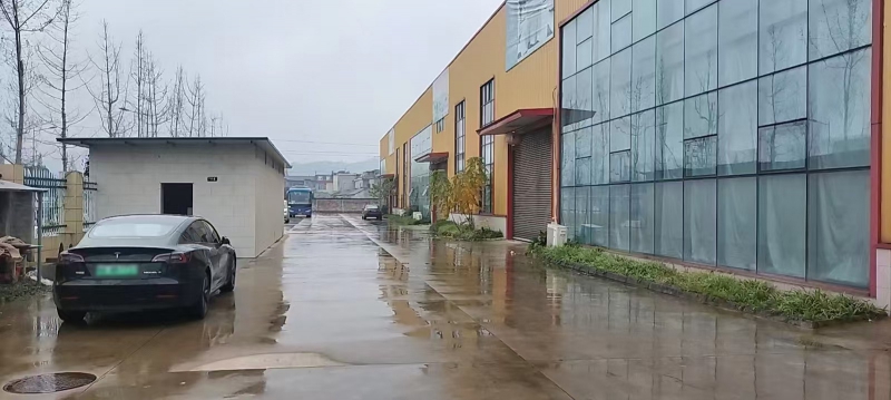 (出租)出租蒲江縣壽安工業(yè)園鋼結(jié)構(gòu)廠房 面積 9000 平