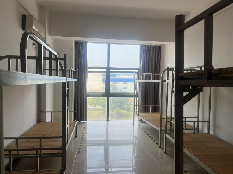 龍泉經(jīng)開(kāi)區(qū)130間宿舍精裝修配套齊全拎包入住