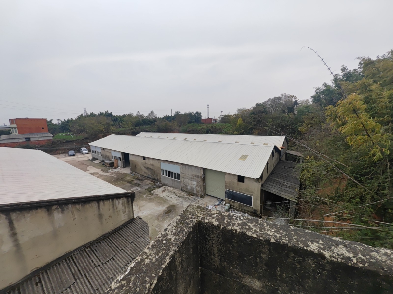 1300平方米廠房出租