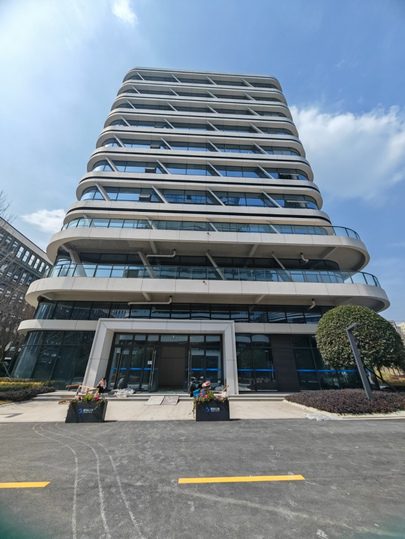 市區三環工業上樓生產孵化園區 內通地鐵 交通便利內置員工食堂