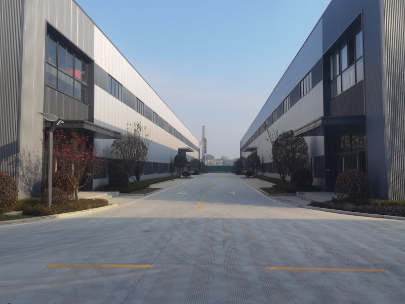 德陽經開區(qū)二重隔壁14米層高單層鋼結構廠房出售