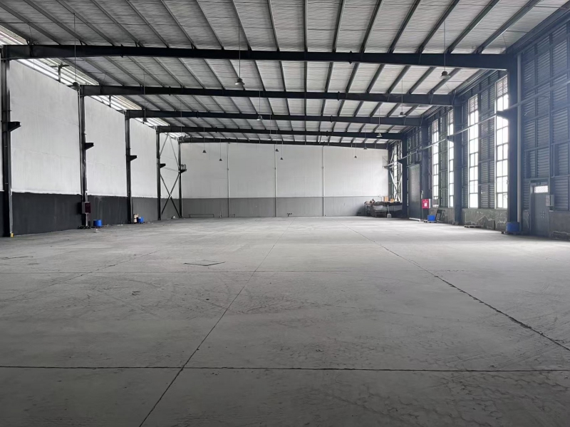 成都產業園區廠房出租(免裝修期,免租期租5年免3年)專業人員辦理入園手續