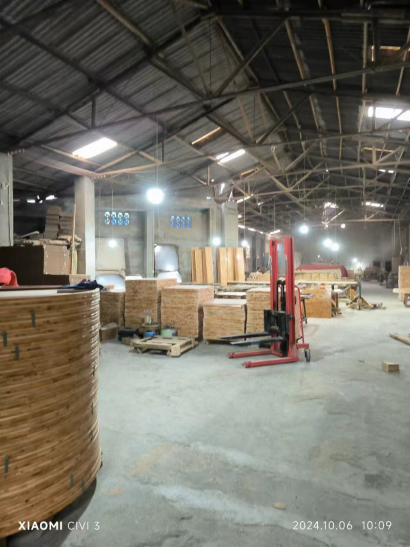 廠房出售，帶動力電，公路旁