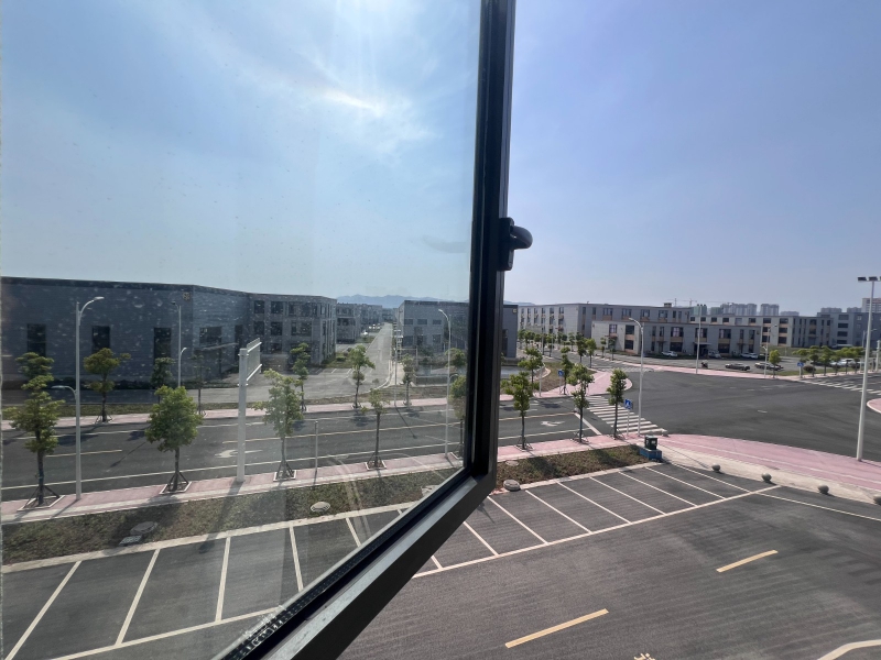 350畝園區(qū)園區(qū)廠房1100到6000㎡可租可售,多層單層獨(dú)棟。