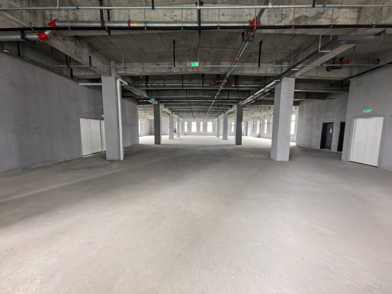 園區(qū)直租,成華地鐵口10米產(chǎn)業(yè)園,有環(huán)評能生產(chǎn)辦公