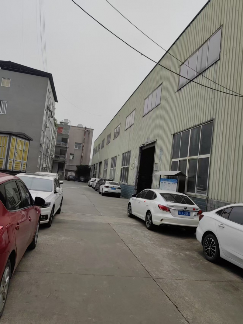 成都市大邑縣沙渠工業園5000平米鋼結構標準廠房出租