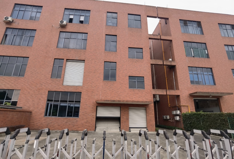 華銀工業(yè)港廠房出租