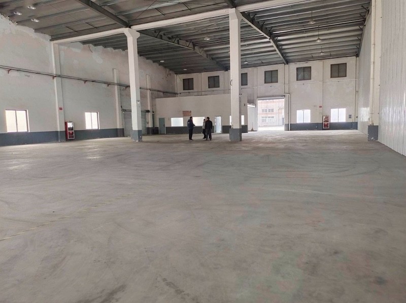 房東直租:嘉定外岡,證件齊全 超大空地 層高9米 大車好進出 戶型方正