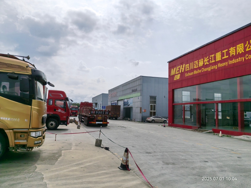 晨明新都商用車總部港對外招商。