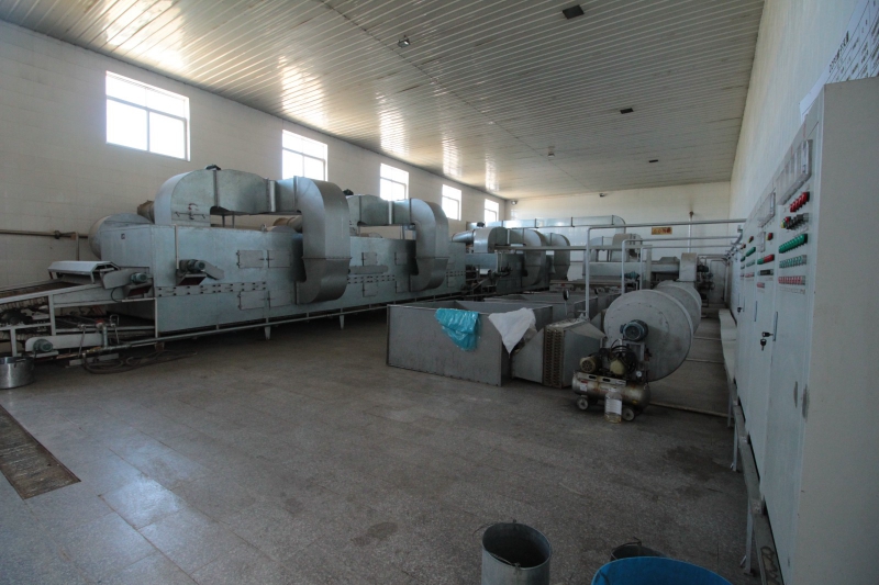 遼寧朝陽(yáng)21000平廠房場(chǎng)地出租出售,水電齊全,臨近高速口,可多方式參與。